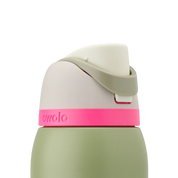 Owala freesip water bottle closed lid  neo sage - green bottle with pink lid
