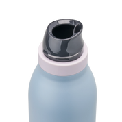 Owala blue freesip twist bottle 535ml close up shot of freesip spout