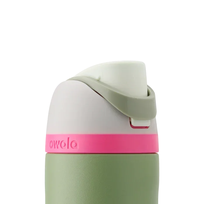 Owala freesip water bottle closed lid  neo sage - green bottle with pink lid